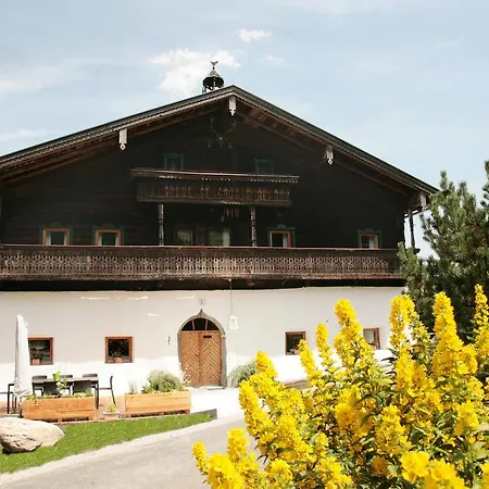 Farmhouse Höf Chalet *